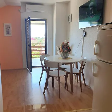 Juric Fra Lina Pedisica 21a Apartment Biograd Na Moru